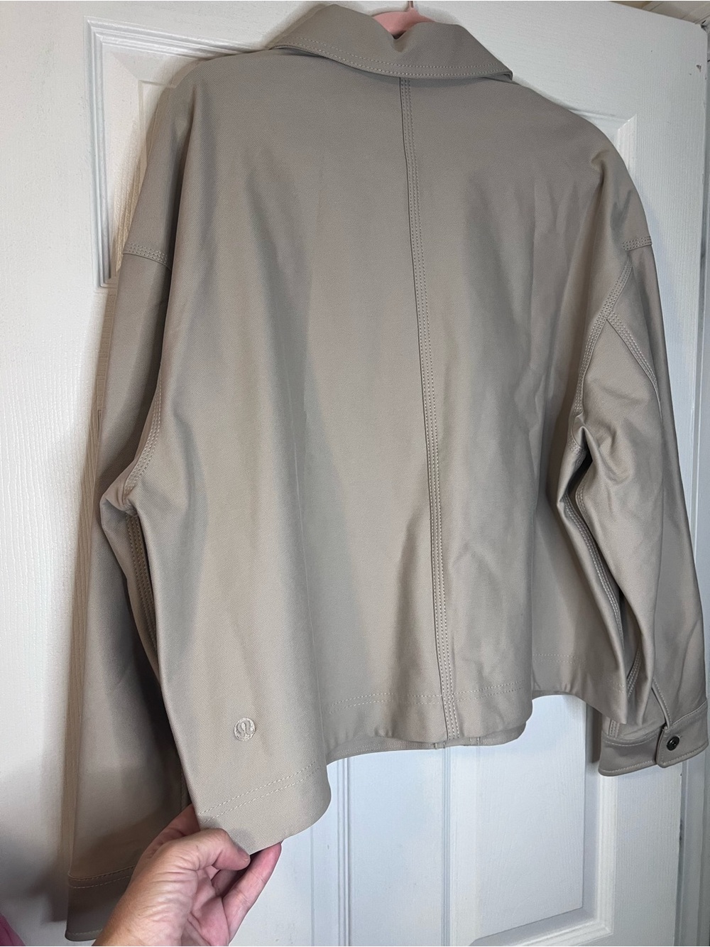 #867 Lululemon EasyFive Jacket Downtown Tan XL NWT Sold Out - Picture 3 of 6